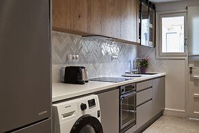 Ilisia Park Contemporary 2BD Condo