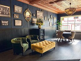 Midnight Sun, a Coast Hotel