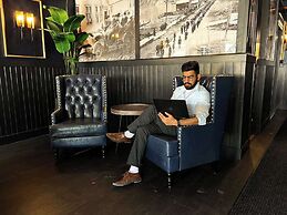 Midnight Sun, a Coast Hotel