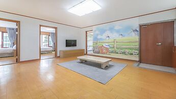 Jeju Badaaehyanggi Pension