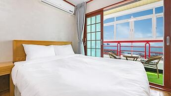 Jeju Badaaehyanggi Pension