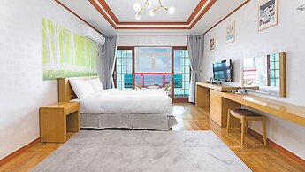 Jeju Badaaehyanggi Pension