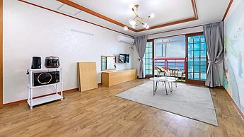 Jeju Badaaehyanggi Pension