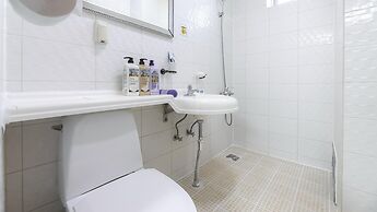 Jeju Badaaehyanggi Pension