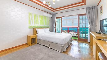 Jeju Badaaehyanggi Pension