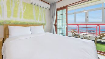 Jeju Badaaehyanggi Pension