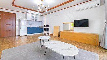 Jeju Badaaehyanggi Pension