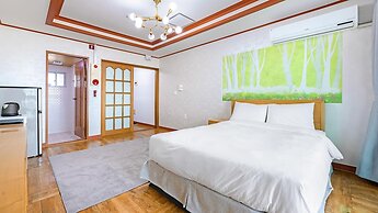 Jeju Badaaehyanggi Pension