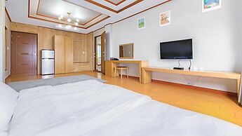 Jeju Badaaehyanggi Pension