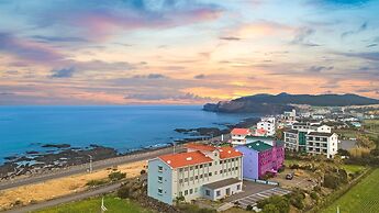Jeju Badaaehyanggi Pension
