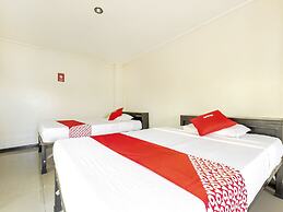 Vaccinated Staff - OYO 850 Clr Mn Inn