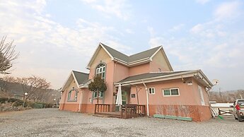Gapyeong Dochi Vill Pension