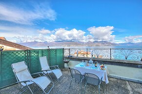Rooftop On Stresa Lake View