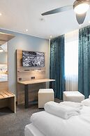 Riverview Apartments by dasPaul