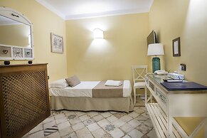 Alloggio dei Vassalli, In the Heart of the Historic Center