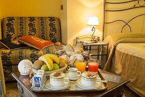 Alloggio dei Vassalli, In the Heart of the Historic Center