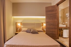 Classic Comfort Room Naples City Center