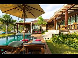 Dasiri Lakefront Villa Premium