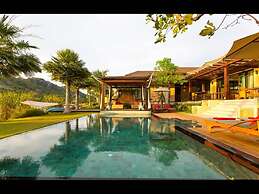 Dasiri Lakefront Villa Premium