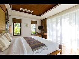 Dasiri Lakefront Villa Premium