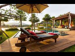 Dasiri Lakefront Villa Premium