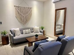 First-rate Vacation 2B Apt Huge Pool Bbq Gym