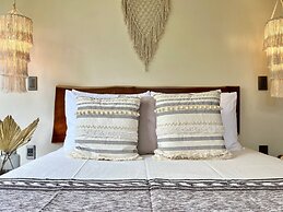 First-rate Vacation 2B Apt Huge Pool Bbq Gym