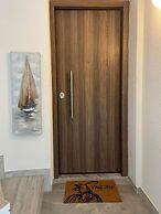 Brand new Brilliant Apartment at Athenian Riviera