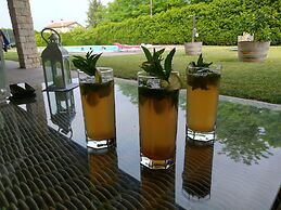 Villa With Pool - Wanderlust