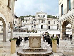 Villa With Pool - Wanderlust