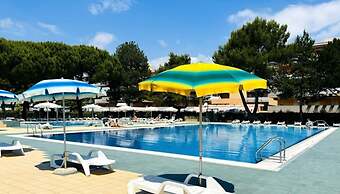 Holiday Flat by the Pool