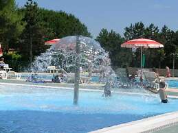 Enjoy a Lovely Flat With Pool - Beahost