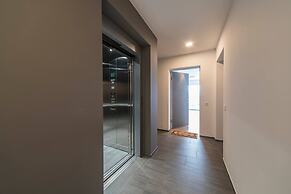 Brand New Apartment In The Heart Of Lugano City_11