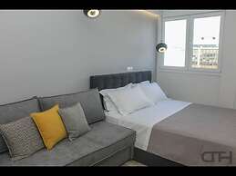New Deluxe Studio 1 - Downtown Thessaloniki-fully Equipped