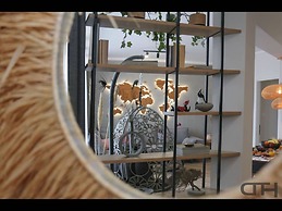 Luxury 80m2 Apartment With Balkony Downtown