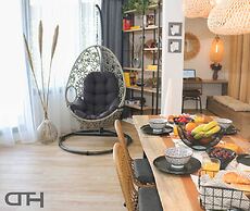 Luxury 80m2 Apartment With Balkony Downtown