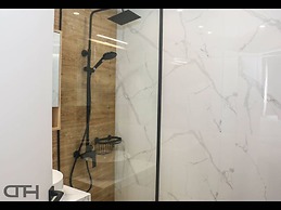 Luxury 80m2 Apartment With Balkony Downtown