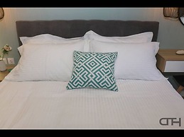 Luxury 80m2 Apartment With Balkony Downtown