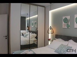 Luxury 80m2 Apartment With Balkony Downtown