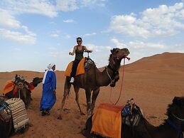 Room in Guest Room - Luxury Desert Camp in Merzouga
