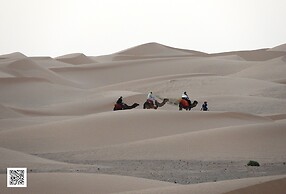 Room in Guest Room - Luxury Desert Camp in Merzouga