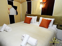 Room in Guest Room - Luxury Desert Camp in Merzouga