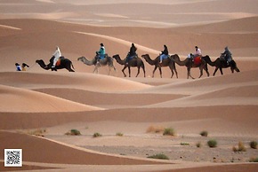 Room in Guest Room - Luxury Desert Camp in Merzouga