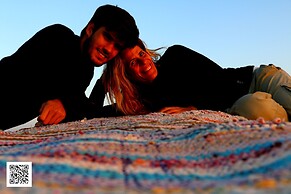 Room in Guest Room - Luxury Desert Camp in Merzouga