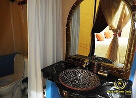 Room in Guest Room - Luxury Desert Camp in Merzouga
