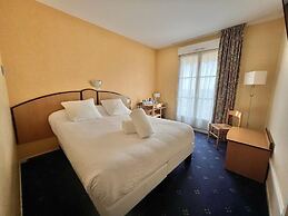 Logis Hôtel Sully le Château