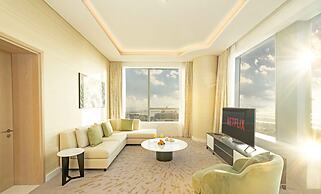 LUX Iconic Views at Palm Tower Suite 1