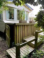 Cosy, Quiet Static Caravan, Mawgan Porth, St Eval