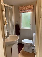 Cosy, Quiet Static Caravan, Mawgan Porth, St Eval