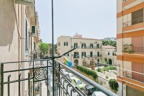 Castello Della Zisa Modern Apartment With Balcony - Adults Only